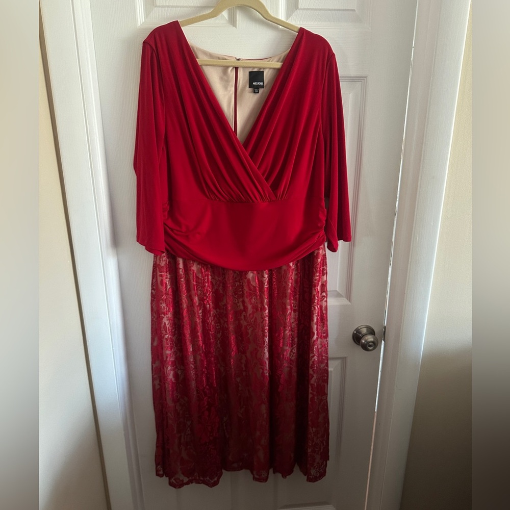 Melrose Red Lace V-Neck Dress (24W)